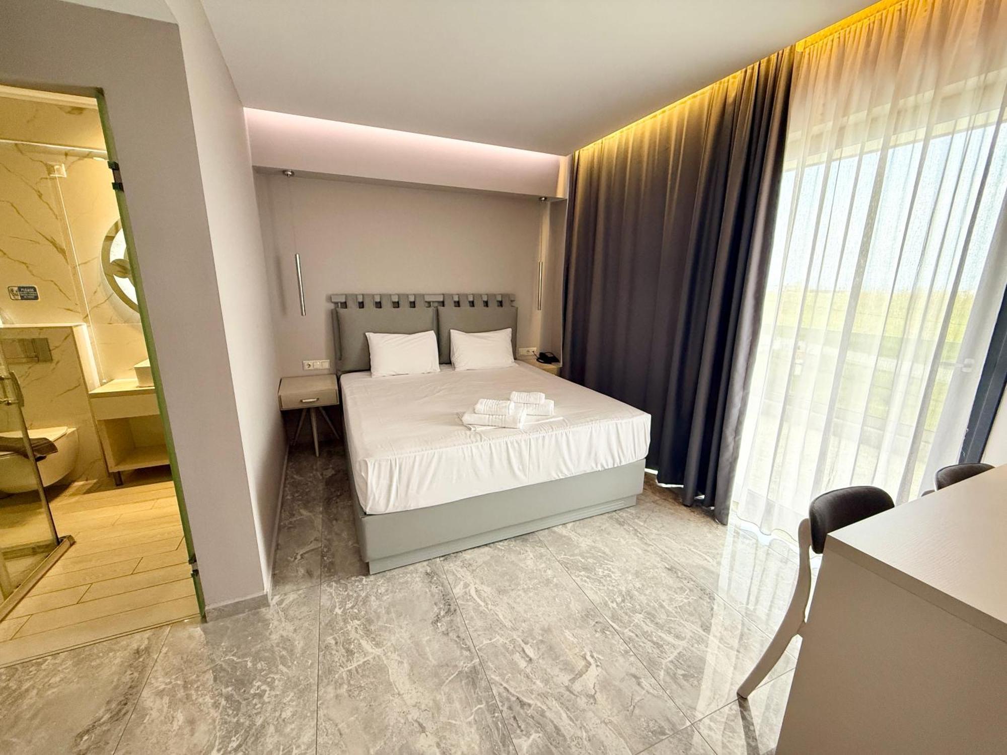 Peloton Inn Paralia Katerinis Exterior photo